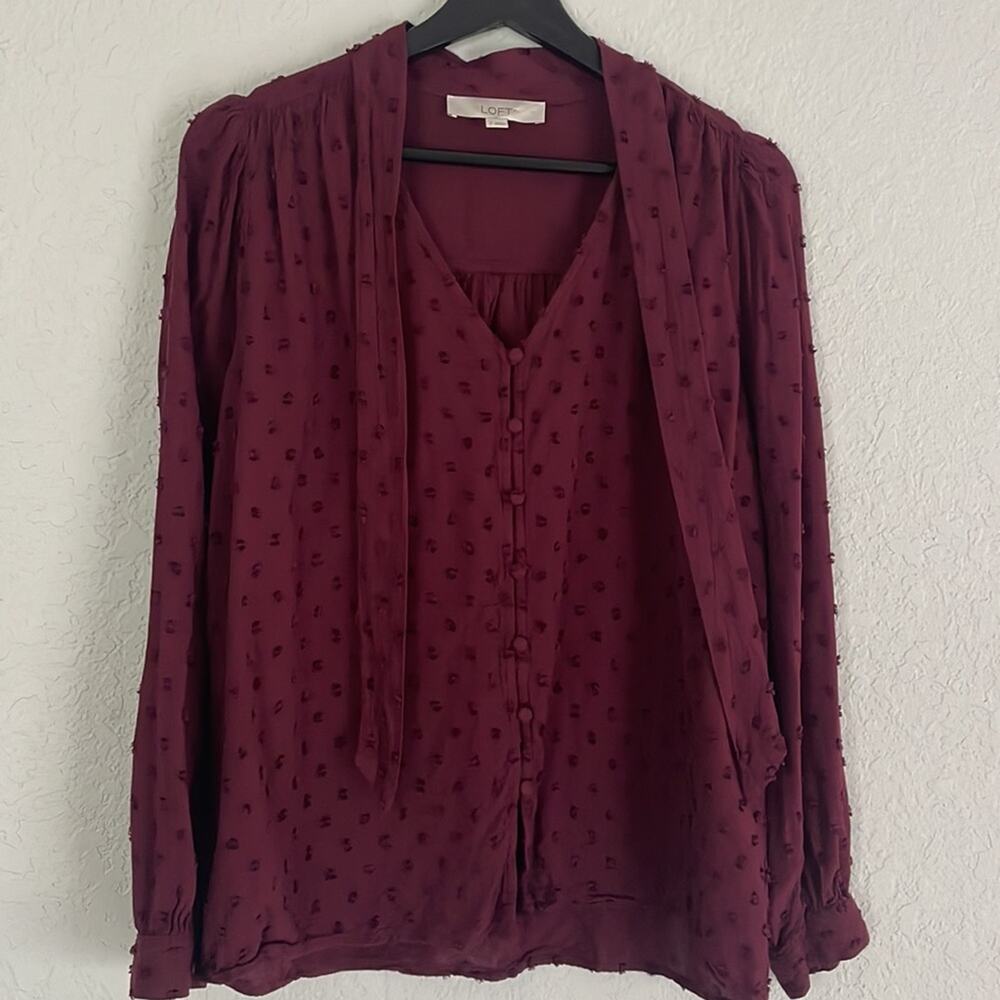 Loft Maroon Swiss Dot Button Down Blouse Top V Neck Tie Rayon Twee Office School